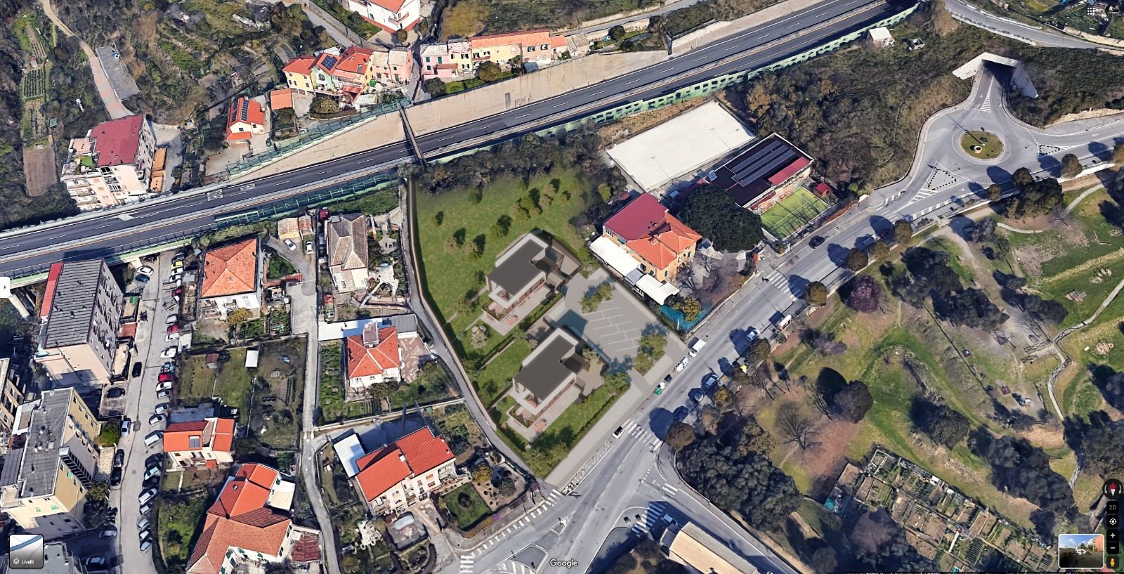 Das Viertel Via alla Rocca aus der Drohne: der grüne Hügel und die Stadt direkt darunter
